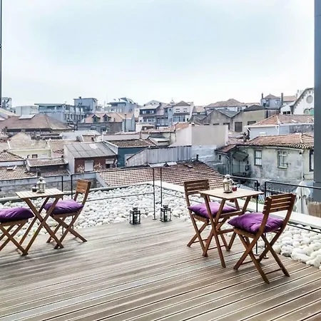 Nip | Center Near Sights Apartment Porto