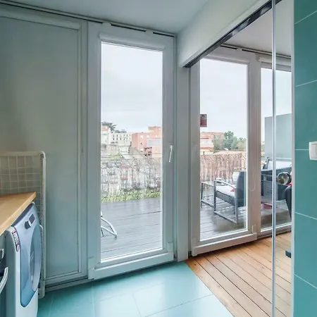 Nip | Center Near Sights Apartment Porto